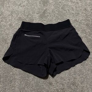 ATHLETA mod trekkie shorts with silver zipper great design size 2